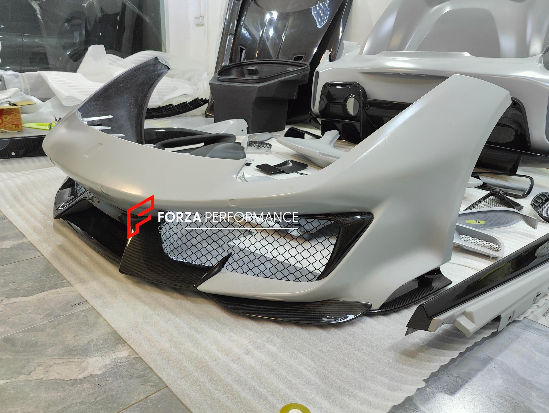 CONVERSION CARBON BODY KIT FOR FERRARI 488 2015 - 2020 upgrade to PISTA