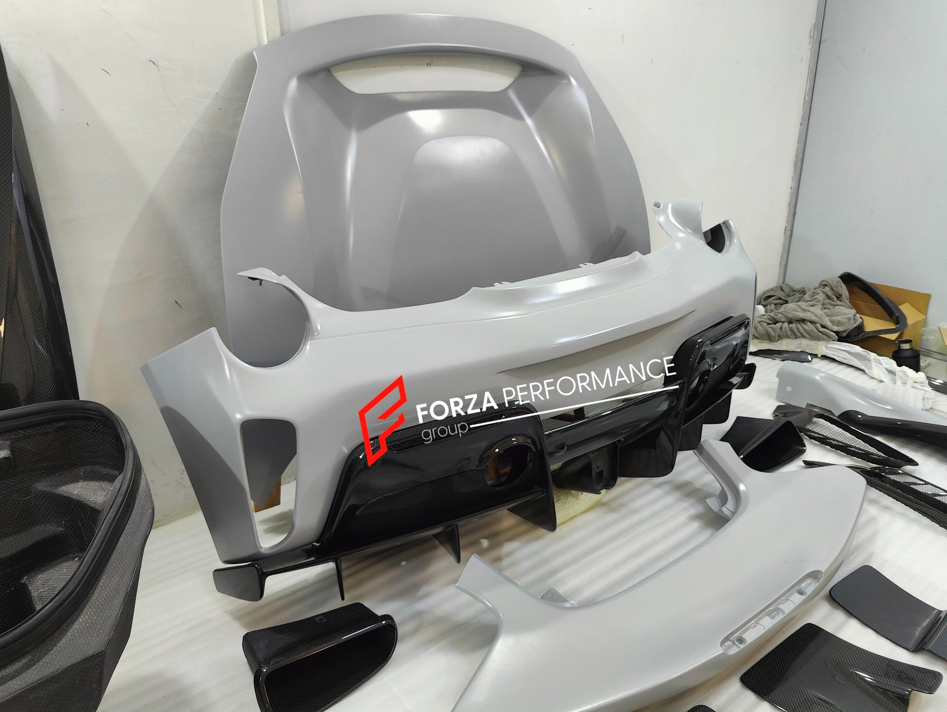CONVERSION CARBON BODY KIT FOR FERRARI 488 2015 - 2020 upgrade to PISTA