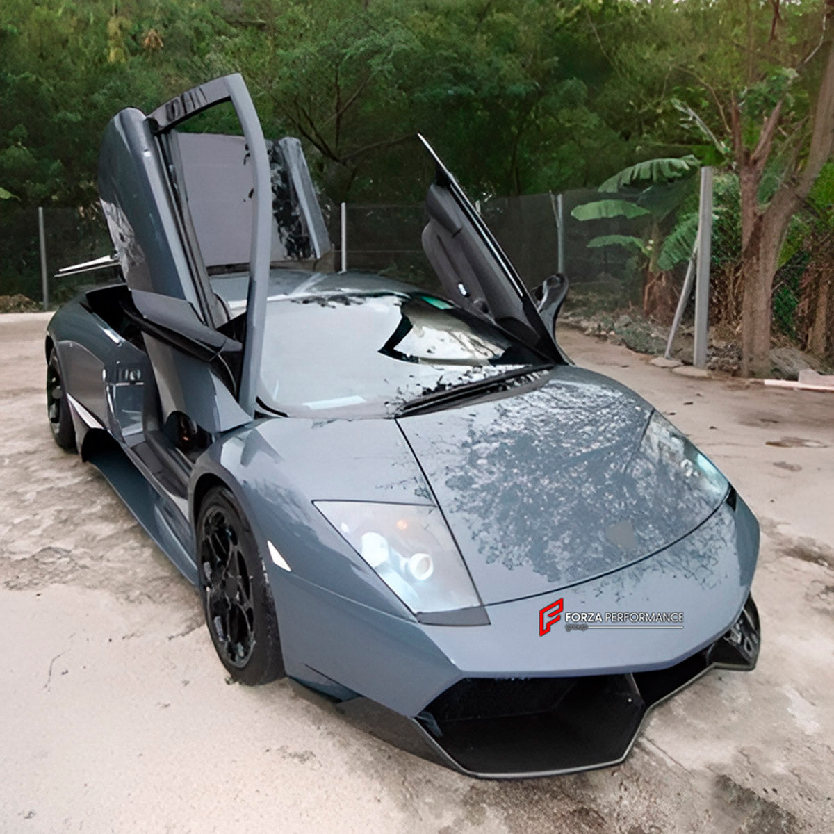 CONVERSION UPGRADE FACELIFT OLD TO NEW BODY KIT for Lamborghini Murcielago LP640 2002 - 2010 to MURCIELAGO LP670 SV
Set includes:

Front Bumper
Front Lip Splitter
Side Skirts
Rear Bumper
Rear Spoiler Wing
Material: Carbon

NOTE: Professional installation is required.