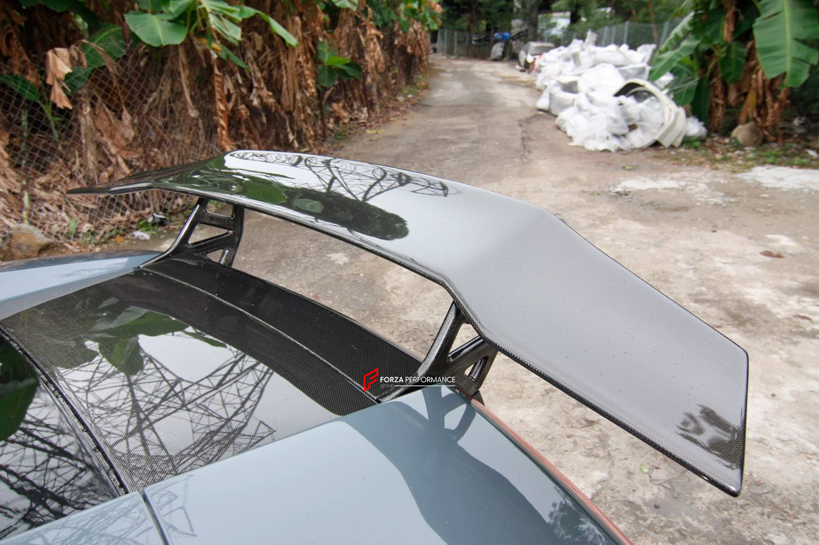 CONVERSION CARBON BODY KIT for LAMBORGHINI MURCIELAGO COUPE LP640 upgrade to LP670 SV

Set Include:

Front Lip
Front Bumper
Side Skirts
Rear Lid with Spoiler
Rear Wing Spoiler
Rear Bumper
Rear Diffuser

Material: Carbon


Note: Professional installation is required.

Why “Contact Us for Pricing”?

We don’t display fixed prices because our goal is to offer you the most competitive deal possible. Product costs often decrease over time, and by requesting a quote, you’ll receive our most up-to-date price on mar