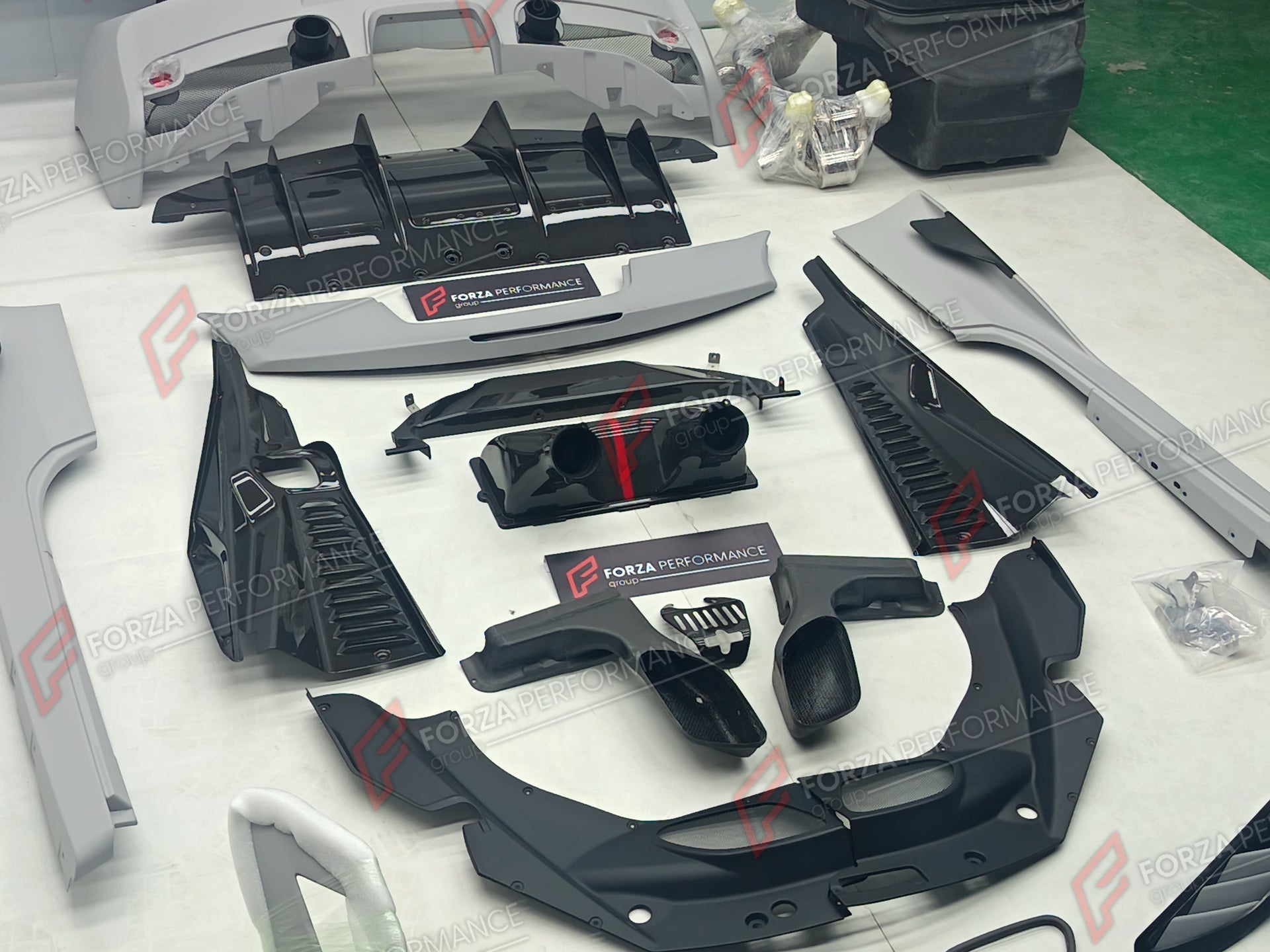 CONVERSION DRY CARBON BODY KIT for FERRARI 458 2009 - 2015 upgrade to 458 SPECIALE 2013 - 2016 Forza Performance custom fit buy 458 Speciale style design