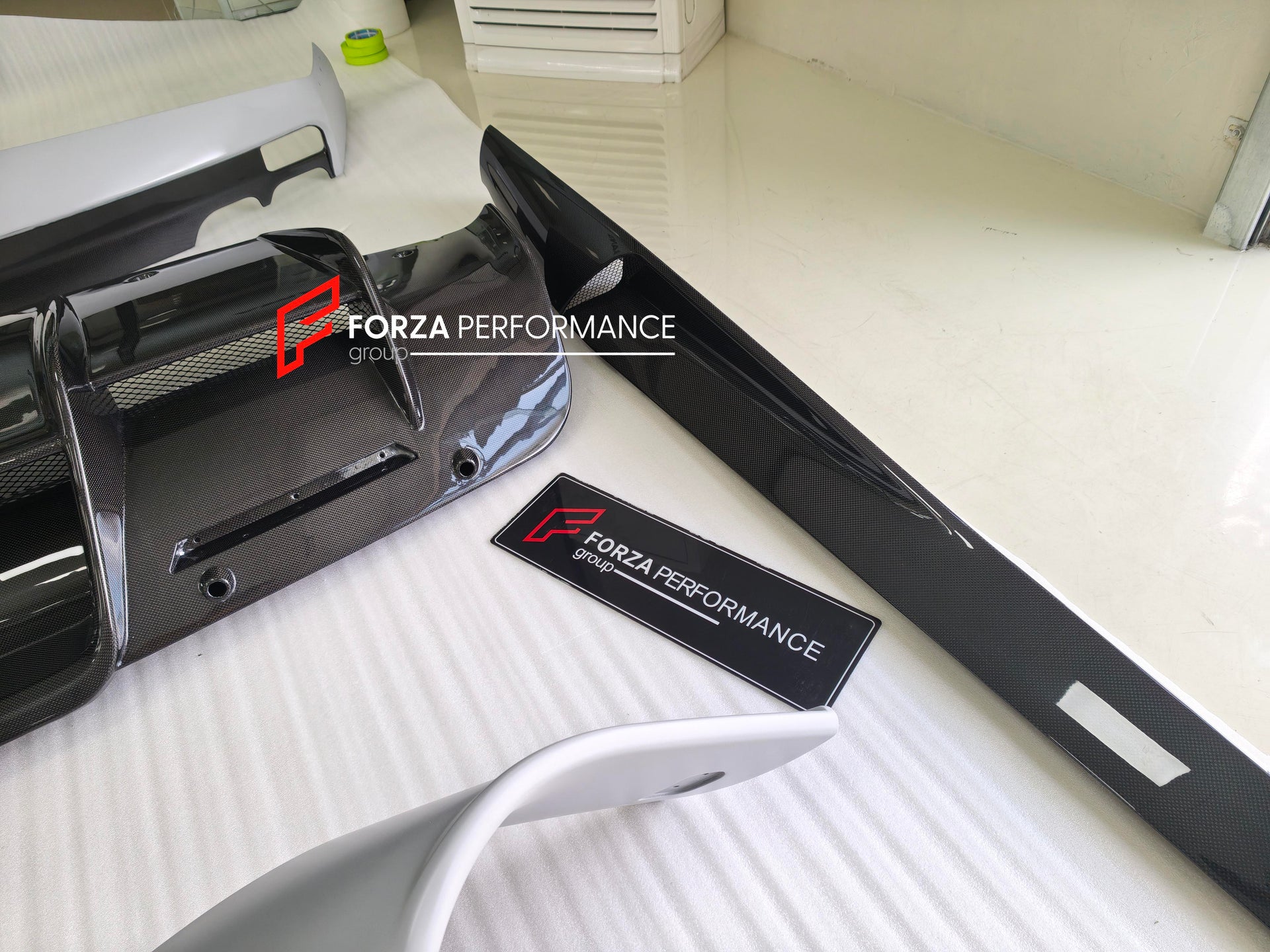 CONVERSION FERRARI 296 SPECIALE DRY CARBON BODY KIT for FERRARI 296 GTS GTB 2022