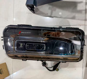 CONVERSION UPGRADE FACELIFT OLD TO NEW BODY KIT for Rolls Royce Phantom VIII 2022+ to Phantom VII 2002 - 2016
Set includes:

Front Bumper Assembly
Material: Plastic

NOTE: Professional installation is required.