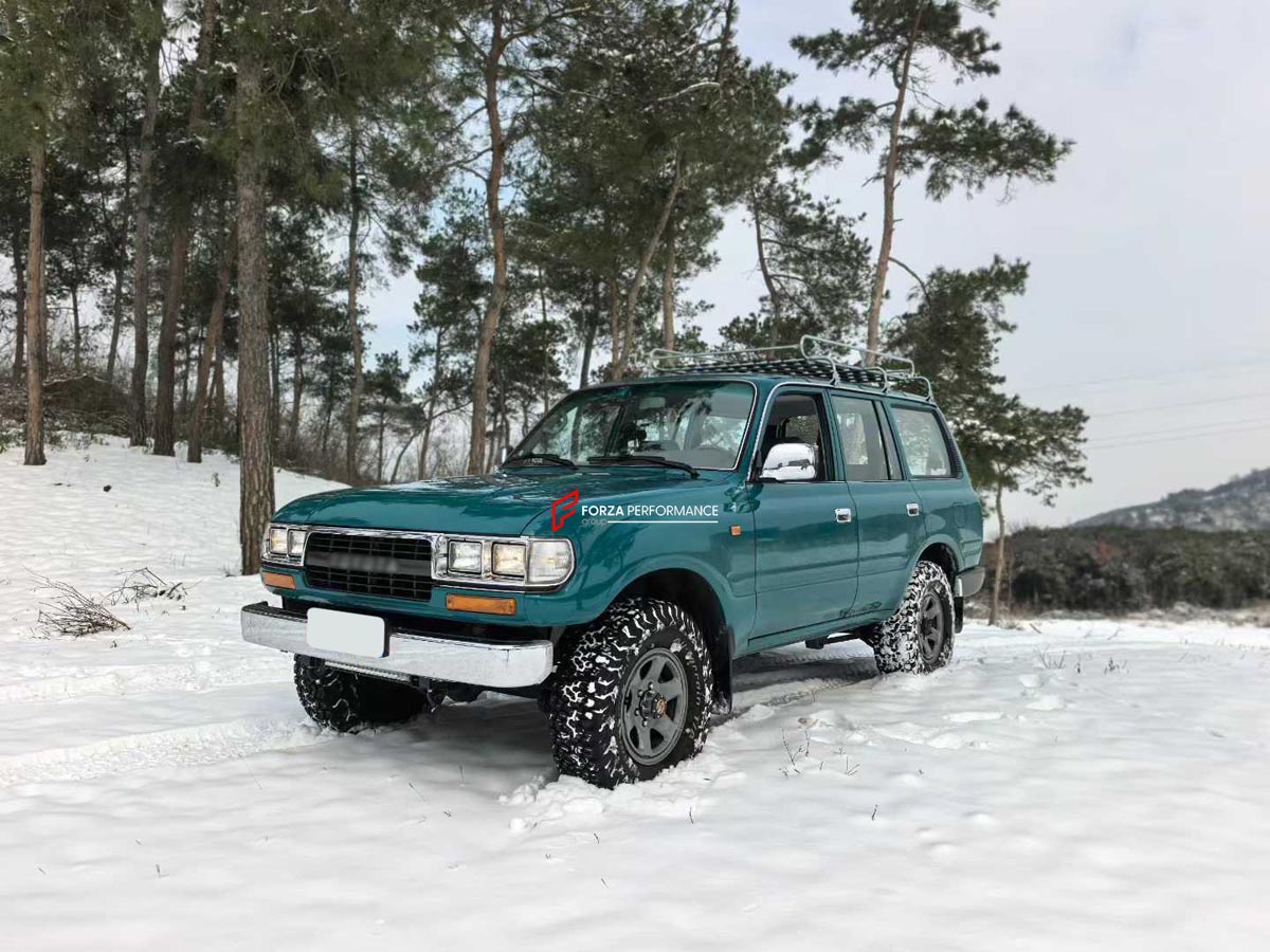 CONVERSION RETRO FRONT BUMPER for TOYOTA LAND CRUISER LC100 1998 - 2007
Set includes:

Front Lip
Front Bumper Assembly
Front Grille
Headlamps
Hood Bonnet
Front Fender Flares
Material: Plastic

NOTE: Professional installation is required.