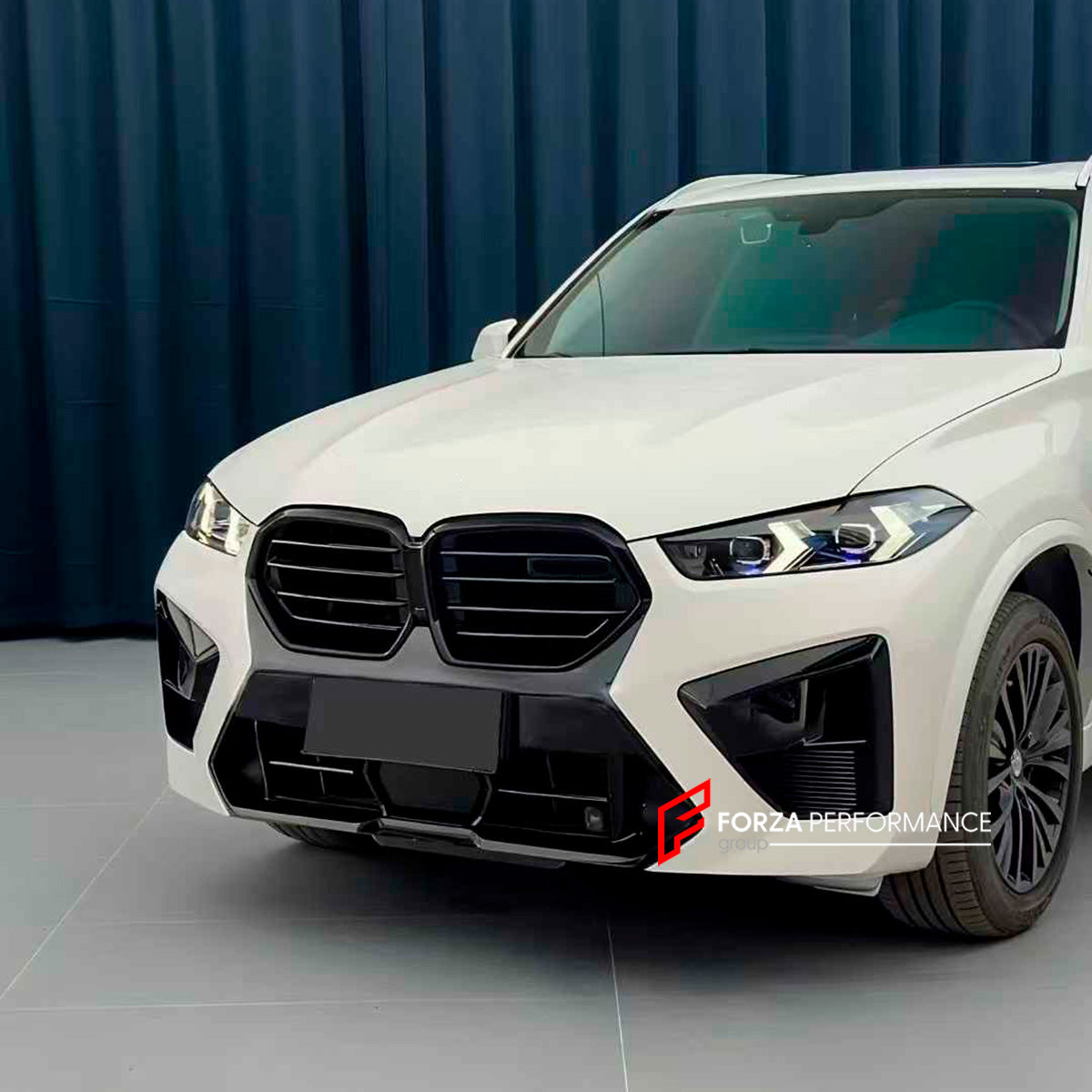 CONVERSION UPGRADE BODY KIT for BMW X5 F15 2014 - 2018 UPGRADE TO X5 G05 F95

Set includes:

Front Bumper assembly
Headlights&nbsp;
Front fenders

Side fender flares

Rear Trunk
Rear Bumper assembly
Rear tail lights

Exhaust tips

Material: Plastic + Aluminum + Stainless steel

Note: Professional installation is required