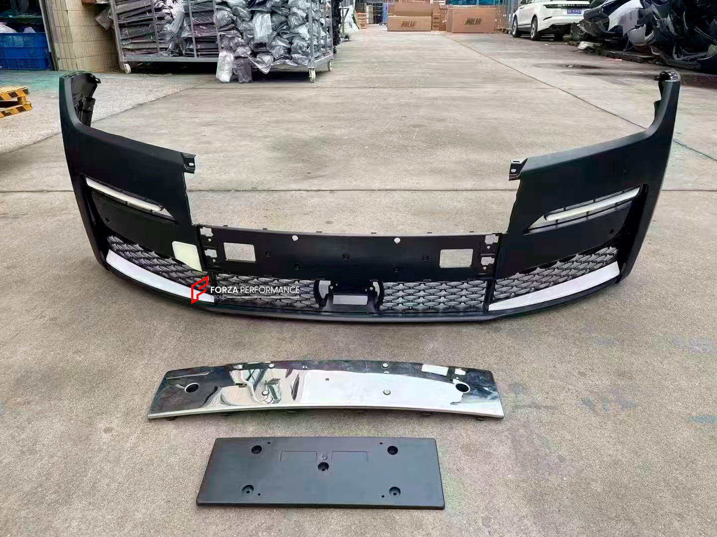 CONVERSION UPGRADE BODY KIT for ROLLS-ROYCE GHOST 1 2009 - 2014 upgrade to GHOST 4 2025+

Set includes:

Front Bumper Assembly
Front Grille
Headlights
Hood / Bonnet
Front Fenders
Tail Lights
Rear Bumper
Exhaust Tips

Material: Platic, Aluminium

NOTE: Professional installation is required