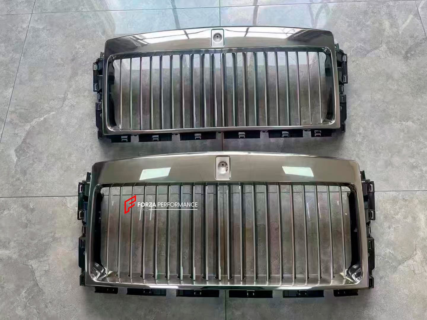CONVERSION UPGRADE BODY KIT for ROLLS-ROYCE GHOST 1 2009 - 2014 upgrade to GHOST 4 2025+

Set includes:

Front Bumper Assembly
Front Grille
Headlights
Hood / Bonnet
Front Fenders
Tail Lights
Rear Bumper
Exhaust Tips

Material: Platic, Aluminium

NOTE: Professional installation is required