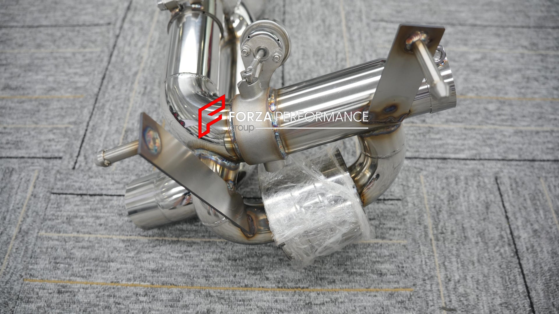 CONVERSION UPGRADE CARBON BODY KIT for FERRARI 458 ITALIA 2009 - 2015 UPGRADE to SPECIALE


Set includes:
Front Bumper
Front Bumper Trims
Front Hood
Side Skirts
Rear Trims
Rear Bumper
Rear Diffuser

Material: Crafted with CNC-molded autoclave dry carbon fiber.

NOTE: Professional installation is required.