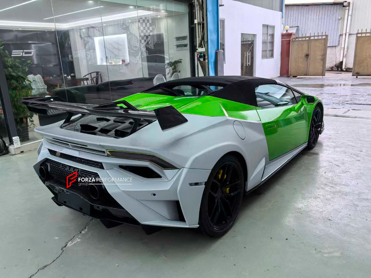 CONVERSION UPGRADE CARBON BODY KIT for LAMBORGHINI HURACAN LP580 LP610 2014 - 2019 SPYDER upgrade to HURACAN STO LP 640

Set includes:
Front Lip
Front Bumper
Front Trunk with Air Inlets
Front Hood / Bonnet
Front Fenders
Front Fender Air Vents
Side Skirts

Rear Wing Spoiler
Rear Bumper
Exhaus System
Door Panels (for extra cost)
Side Mirror Covers (for extra cost)


Material: Dry Carbon + Fiberglass