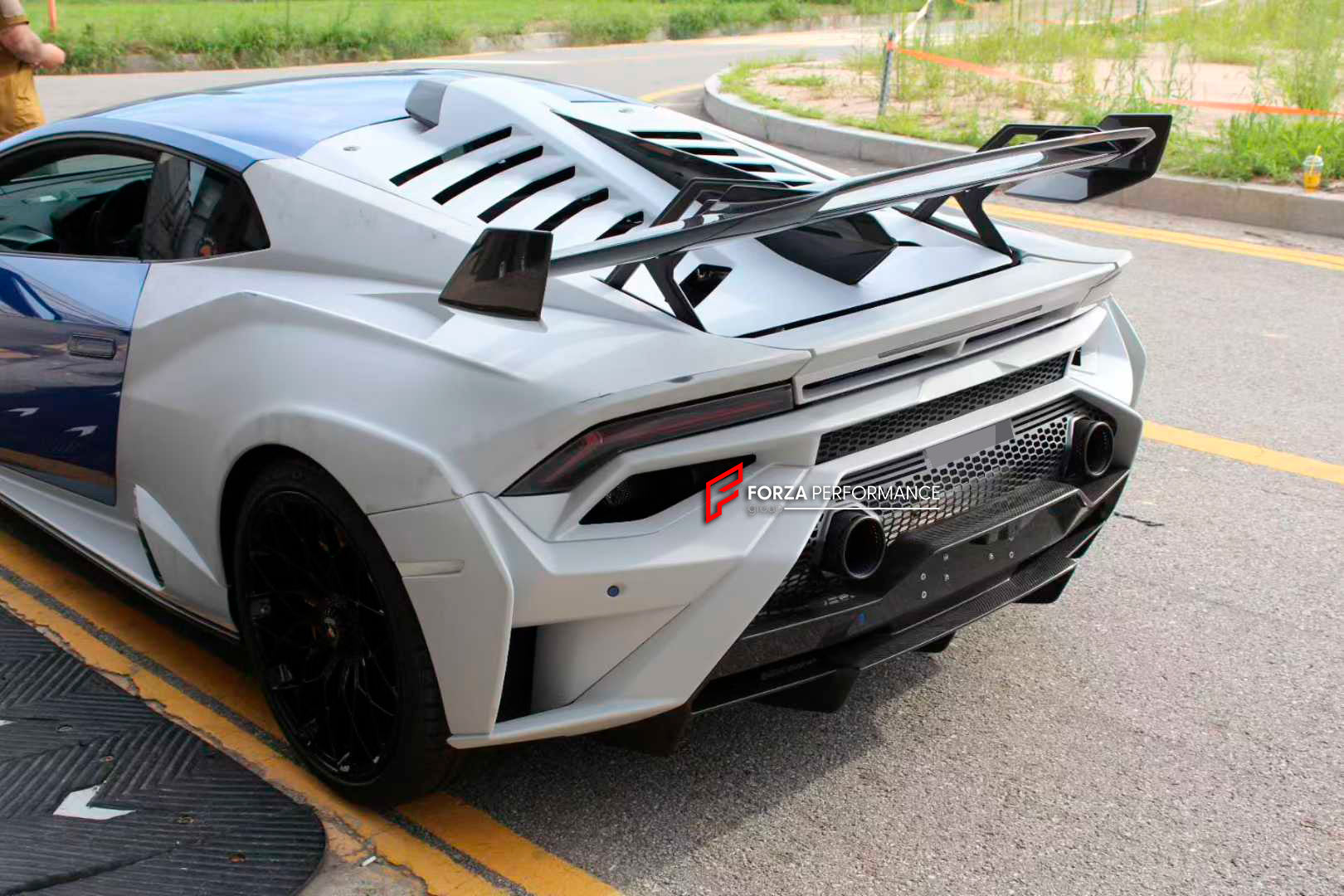 CONVERSION UPGRADE CARBON BODY KIT for LAMBORGHINI HURACAN LP580 LP610 2014 - 2019 upgrade to HURACAN STO LP 640

Set includes:
Front Lip
Front Bumper
Front Trunk with Air Inlets
Front Hood / Bonnet
Front Fenders
Front Fender Air Vents
Side Skirts
Rear Engine Trunk with Air Scoop
Engine Bay Panels
Rear Wing Spoiler
Rear Bumper

Material: Dry Carbon

NOTE: Professional installation is required