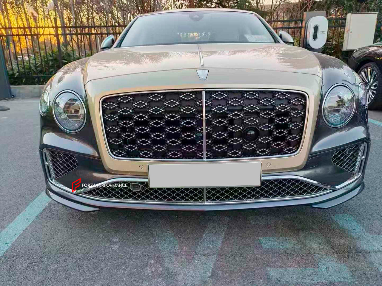 CONVERSION UPGRADE FRONT GRILLE KIT for BENTLEY CONTINENTAL GT GTC 2024+ upgrade to MULLINER

Set includes:

Center Lower Grille
Side Mesh Grille
Grille

Note: Professional installation is required.
