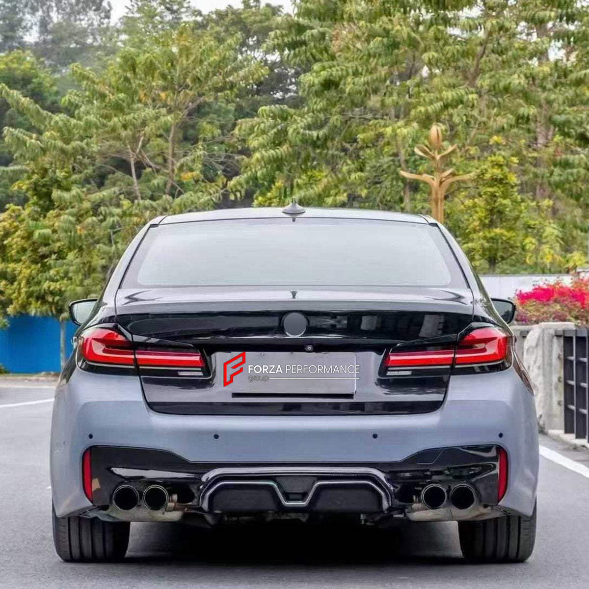CONVERSION WIDE BODY KIT for BMW 5 SERIES G30 G38 2016 - 2020 UPGRADE to M5 F90 LCI 2020 - 2023

Set includes:
Front Bumper Assembly
Front Grille
Headlights
Hood Bonnet
Front Fenders
Side Skirts
Tail Lights
Rear Bumper Assembly
Rear Diffuser
Exhaust Tips

Material: Plastic

NOTE: Professional installation is required.
