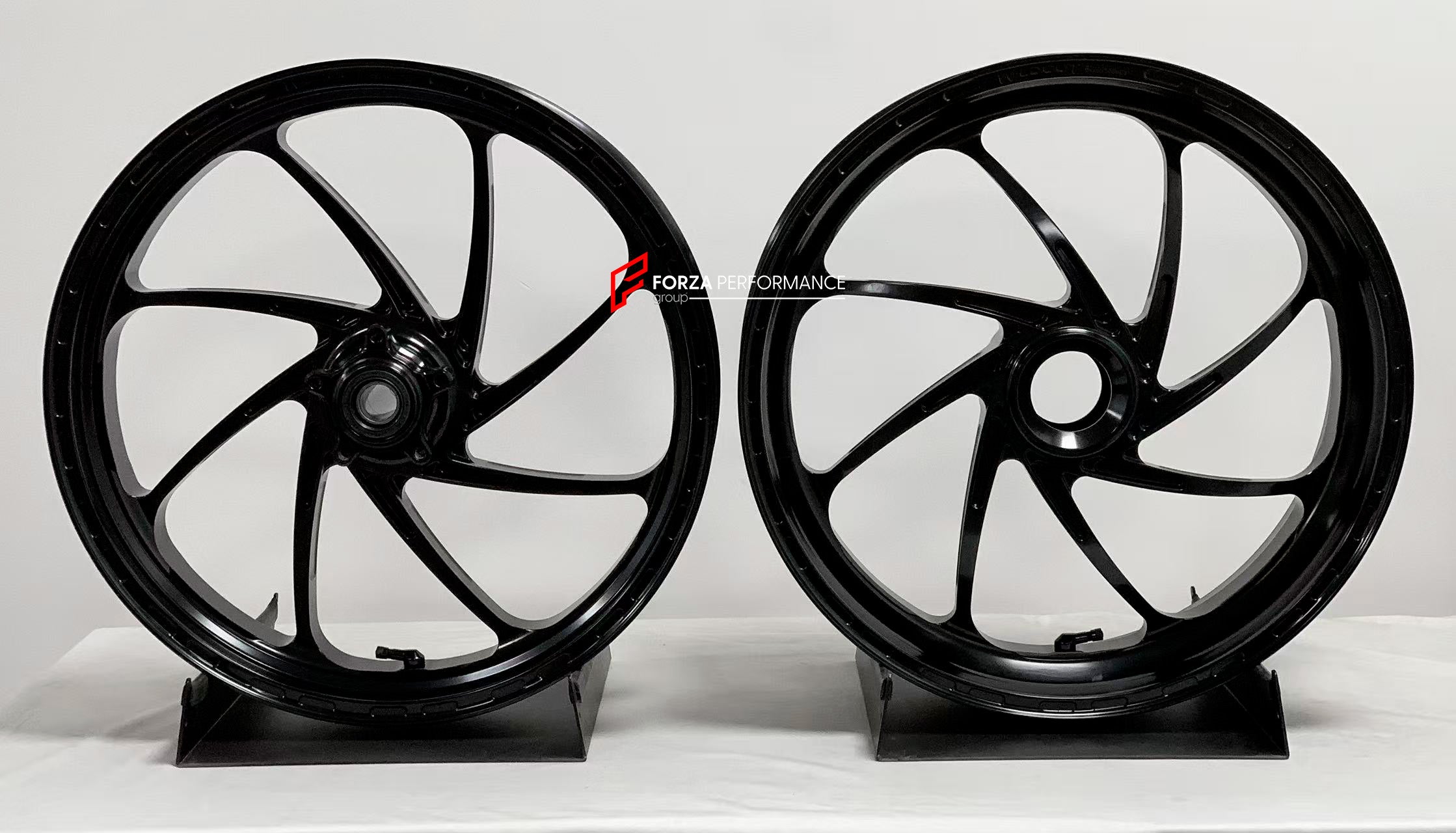 CUSTOM FORGED WHEELS RIMS F80 for DUCATI PANIGALE V4 V4S V4R V4 SP2