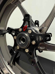 We manufacture premium quality forged motorcycle wheels rims for KAWASAKI ZX4R ZX4RSE in any design, size, color.

Wheel sizes (motorcycle spec):

Front: 3.5 x 17

Rear: 4.5 x 17

Finishing: Satin Silver