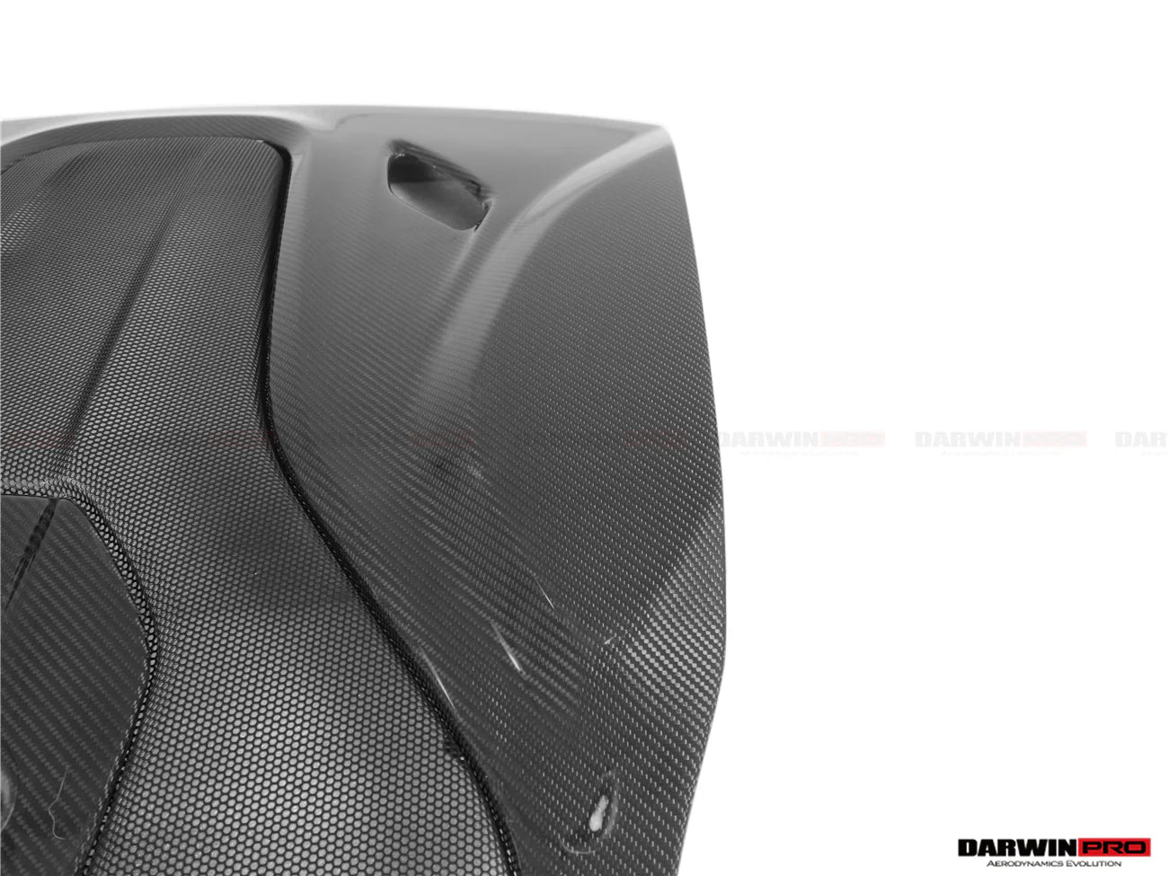 CONVERSION UPGRADE FACELIFT OLD TO NEW BODY KIT for MCLAREN 540C 570S 2015 - 2020 to 600LT 2018 - 2021
Set includes:

Rear Bumper Side Canards
Trunk Spoiler with LED Light
Engine Trunk
Rear Bumper
Rear Diffuser
Exhaust
Material: Carbon (Can be made in Forged Carbon)

NOTE: Professional installation is required.