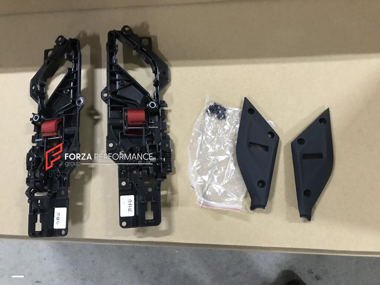 INTERIOR DOOR HANDLE for PORSCHE 911 992 2018+ GT3RS STYLE

Set includes:

Door Handle

Material: Plastic

NOTE: Professional installation is required.

CONTACT US FOR PRICING