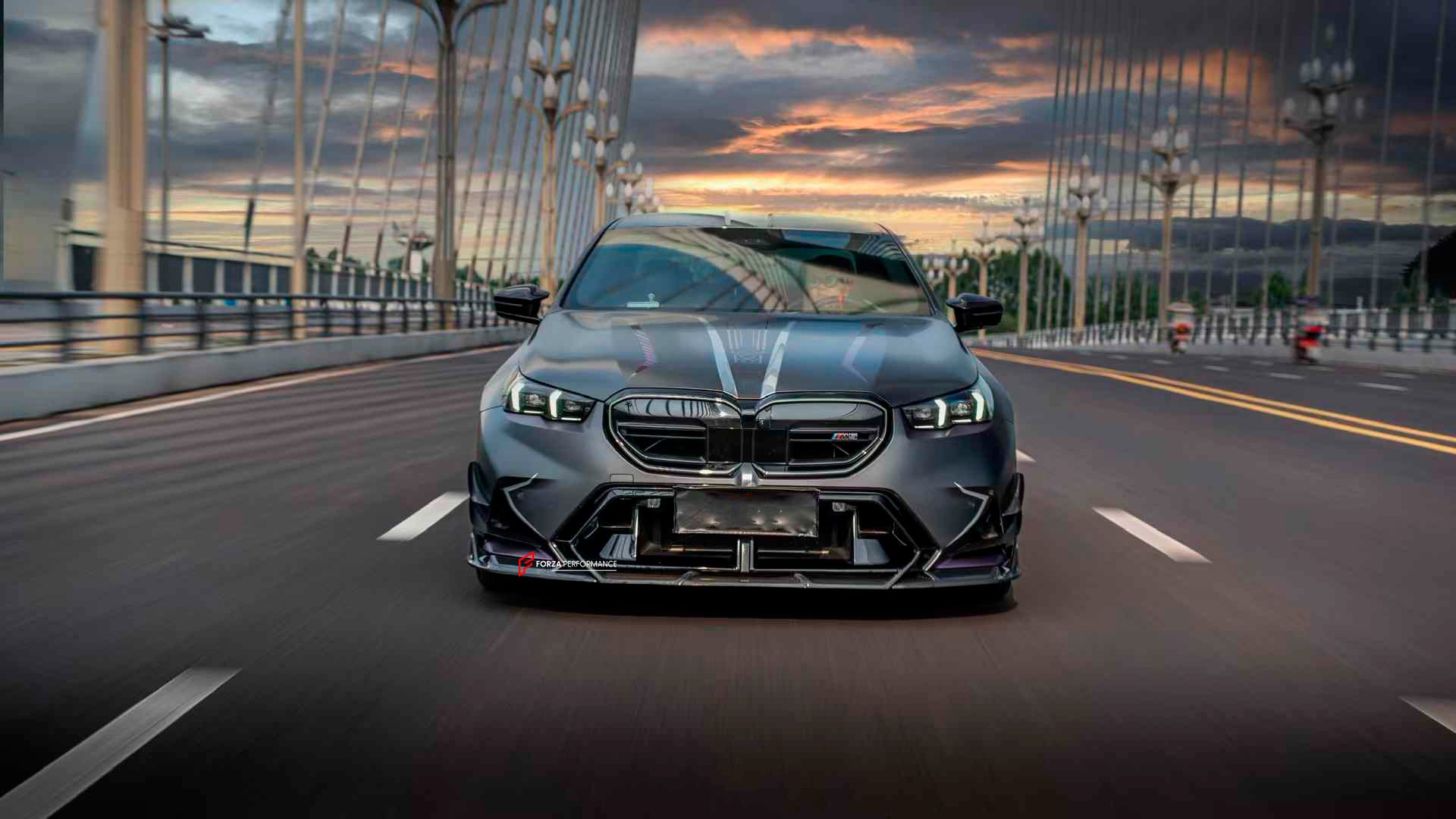 DRY CARBON AERO KIT for BMW M5 G90 G99 2024+



Set includes:

Front Lip

Front Bumper Trims
Side Skirts

Rear Diffuser

Material: Dry Carbon

Note: Professional installation is required
