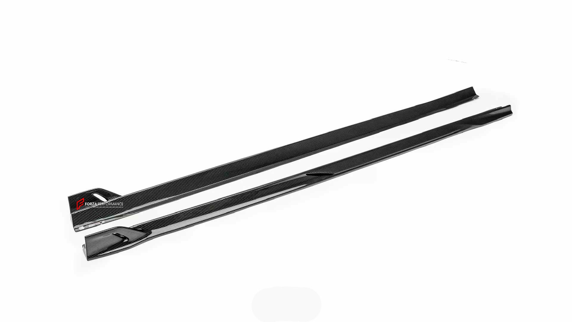 DRY CARBON AERO KIT for BMW M5 G90 G99 2024+



Set includes:

Front Lip

Front Bumper Trims
Side Skirts

Rear Diffuser

Material: Dry Carbon

Note: Professional installation is required