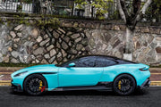DRY CARBON BODY KIT for ASTON MARTIN DB 11 AM5 2016 - 2023

Set includes:

Front Lip
Hood / Bonnet
Fender Flares
Side Skirts
Rear Spoiler
Rear Diffuser

Material: Dry Carbon