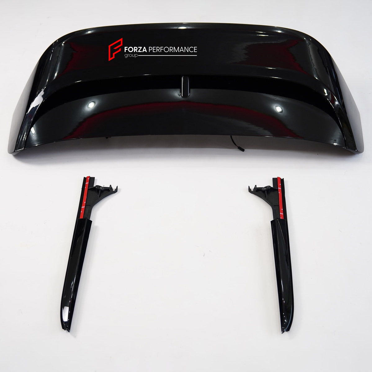 DRY CARBON BODY KIT for AUDI RS6 AVANT C8 GT 2024+ FORZA PERFORMANCE custom fit GT Style

Set includes:
Front Lip
Front Bumper Assembly
Front Fenders
Roof Spoiler
Rear Bumper Assembly
Rear Diffuser

Material: Dry Carbon, Plastic

NOTE: Professional installation is required.