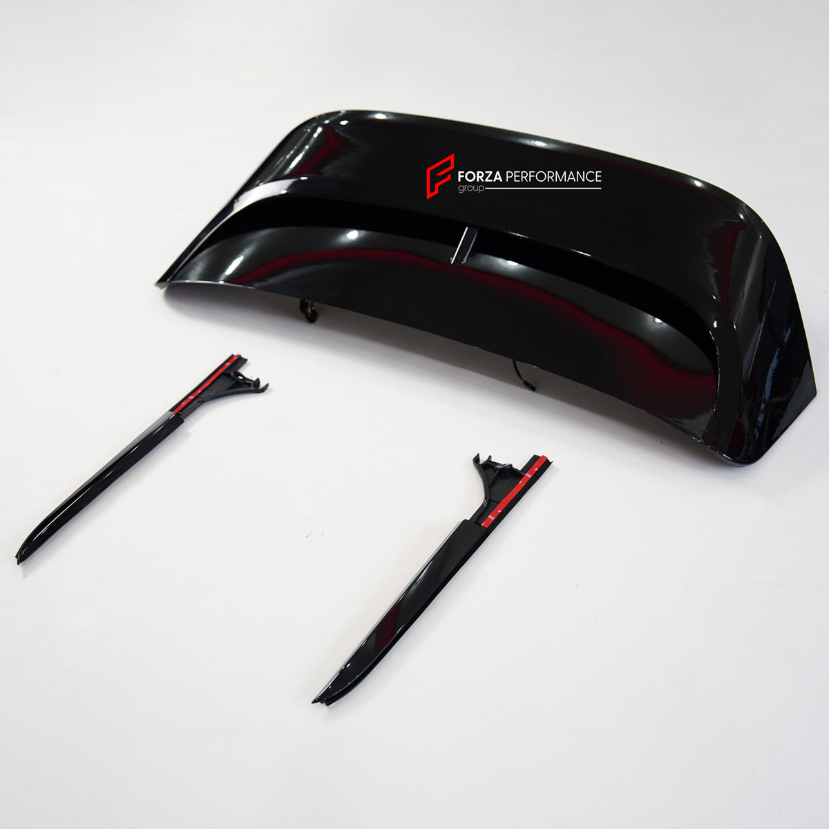 DRY CARBON BODY KIT for AUDI RS6 AVANT C8 GT 2024+ FORZA PERFORMANCE custom fit GT Style

Set includes:
Front Lip
Front Bumper Assembly
Front Fenders
Roof Spoiler
Rear Bumper Assembly
Rear Diffuser

Material: Dry Carbon, Plastic

NOTE: Professional installation is required.