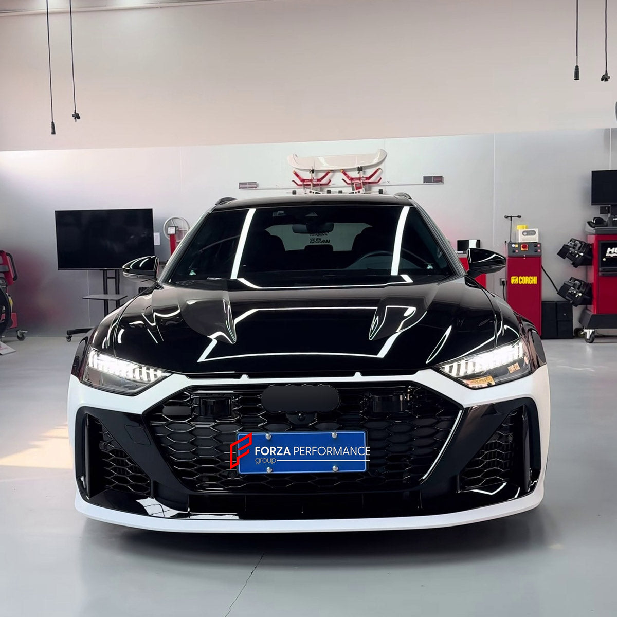 DRY CARBON BODY KIT for AUDI RS6 AVANT C8 GT 2024+ FORZA PERFORMANCE custom fit GT Style

Set includes:
Front Lip
Front Bumper Assembly
Front Fenders
Roof Spoiler
Rear Bumper Assembly
Rear Diffuser

Material: Dry Carbon, Plastic

NOTE: Professional installation is required.