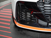 DRY CARBON BODY KIT for AUDI RS6 AVANT C8 GT 2024+ FORZA PERFORMANCE custom fit GT Style

Set includes:
Front Lip
Front Bumper Assembly
Front Fenders
Roof Spoiler
Rear Bumper Assembly
Rear Diffuser

Material: Dry Carbon, Plastic

NOTE: Professional installation is required.