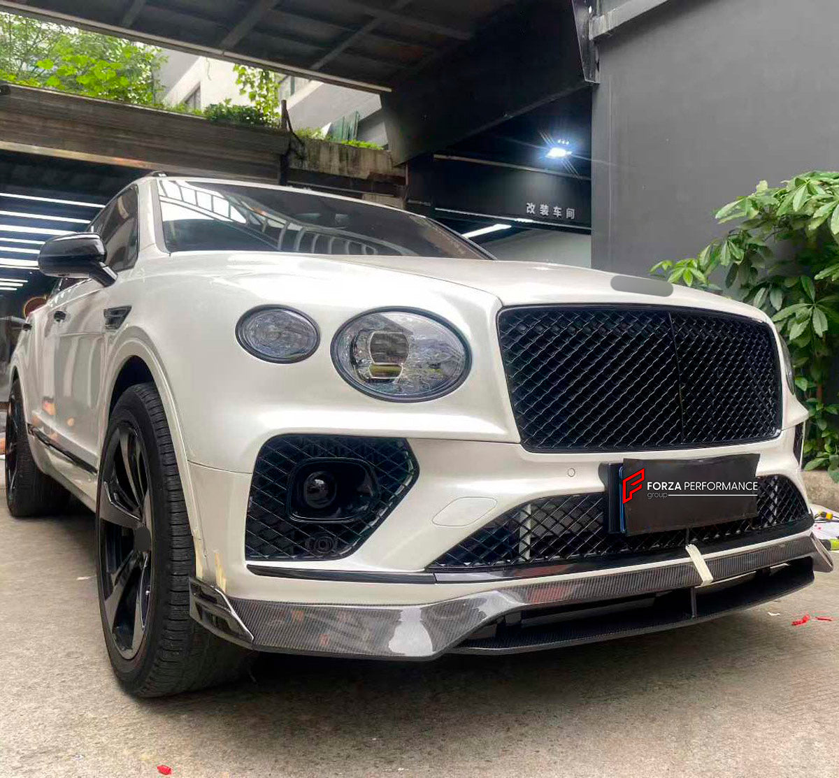 DRY CARBON BODY KIT for Bentley Bentayga 2020+
Set includes:

Front Lip
Side Mirror Cover
Rear Spoiler Wing
Rear Diffuser
Rear Bumper Fins
Material: Dry Carbon

NOTE: Professional installation is required.