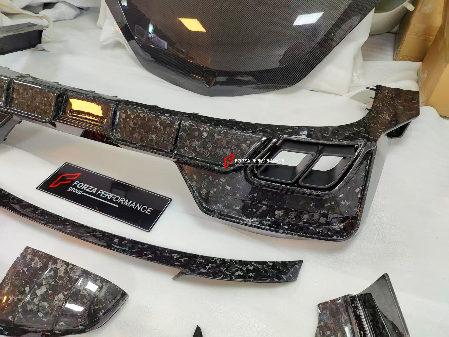 DRY CARBON BODY KIT for BMW 7 SERIES G70 2022+

Set includes:

Front Lip
Front Bumper Trims
Front Bumper Air Vent Covers
Side Mirror Covers
Side Trims
Side Skirts
Roof Spoiler
Rear Spoiler
Rear Diffuser

Material: Dry Carbon

Note: Professional installation is required. If you have 760i you don't need to change the bumpers