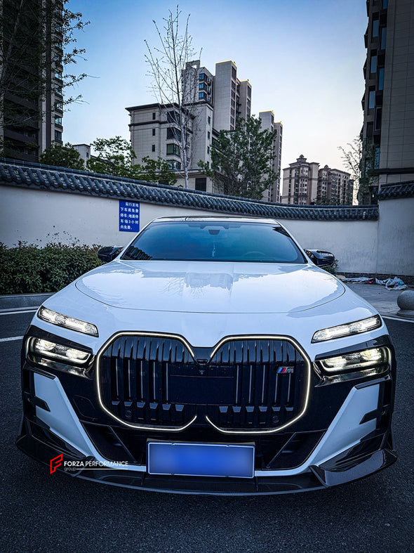 DRY CARBON BODY KIT for BMW 7 SERIES G70 2022+

Set includes:

Front Lip
Front Bumper Trims
Front Bumper Air Vent Covers
Side Mirror Covers
Side Trims
Side Skirts
Roof Spoiler
Rear Spoiler
Rear Diffuser

Material: Dry Carbon
