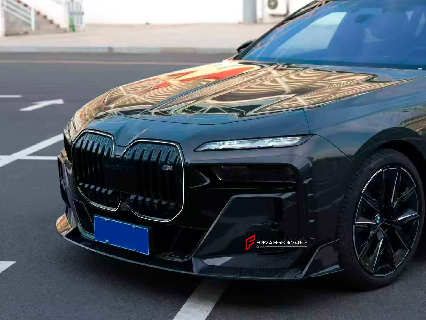 DRY CARBON BODY KIT for BMW 7 SERIES G70 2022+

Set includes:

Front Lip
Front Bumper Trims
Front Bumper Air Vent Covers
Side Mirror Covers
Side Trims
Side Skirts
Roof Spoiler
Rear Spoiler
Rear Diffuser

Material: Dry Carbon

Note: Professional installation is required. If you have 760i you don't need to change the bumpers

Contact us for pricing