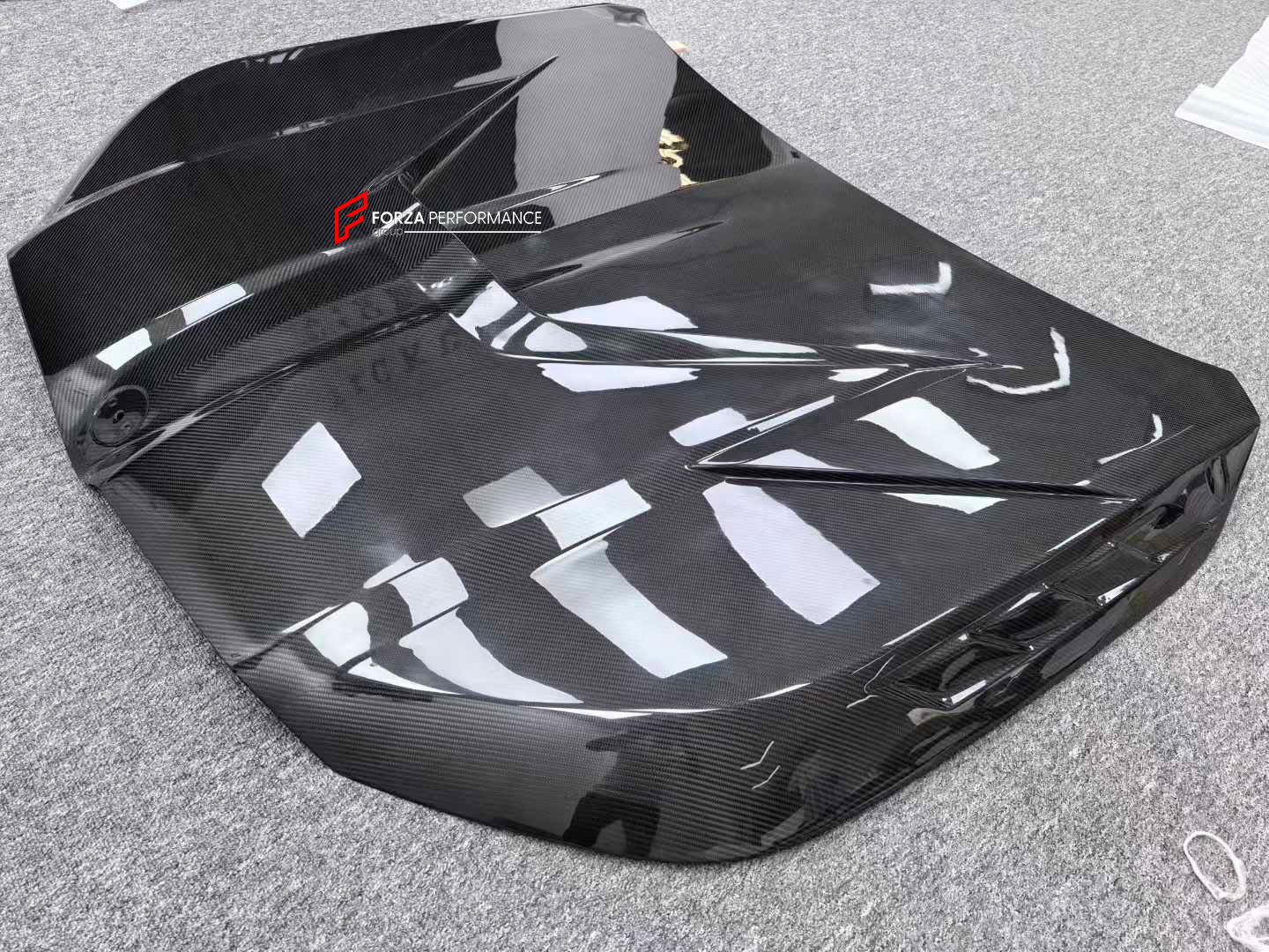 DRY CARBON BODY KIT for BMW XM G09 2023+

Set includes:

Mesh Frame Trim
Fog Light Trim
Front Grille Trim
Hood / Bonnet

Material: Carbon Fiber

Note: Professional installation is required.