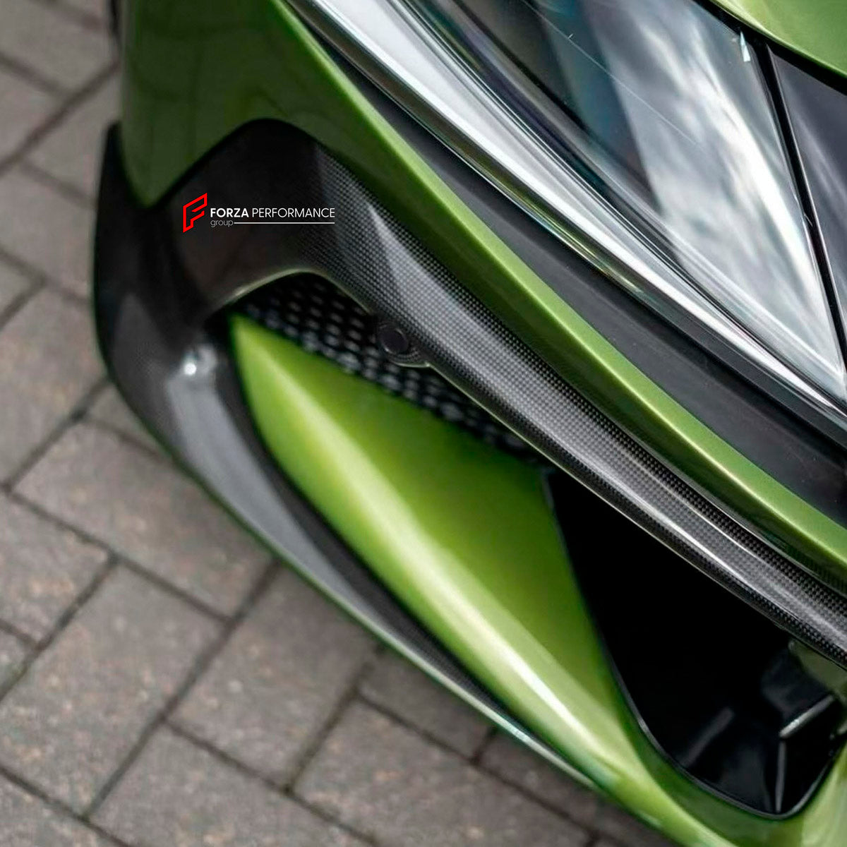 DRY CARBON BODY KIT for Ferrari 12Cilindri 2024+
Set includes:

Front Lip
Front Bumper Fins
Engine Cover Lid
Door Sill Covers
Side Skirts
Ducktail Spoiler
Rear Diffuser
Material: Dry Carbon

NOTE: Professional installation is required.