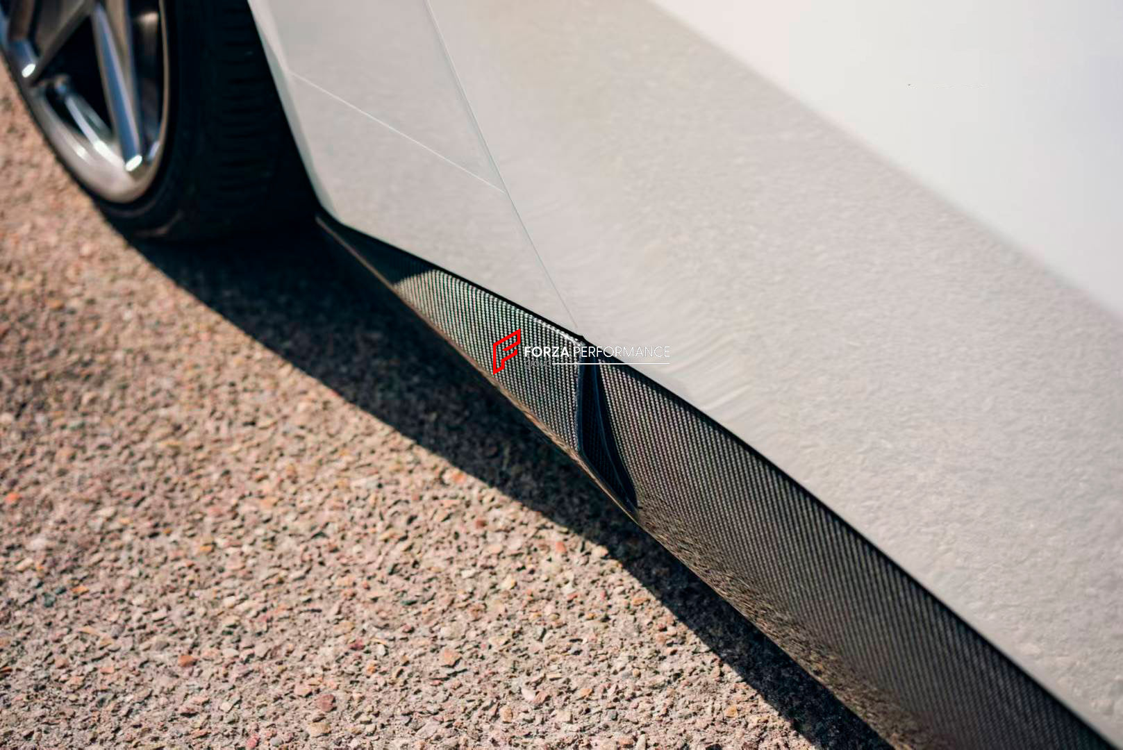 DRY CARBON BODY KIT for FERRARI GTC4 LUSSO 2016 - 2020

Set includes:

Front Lip
Front Strut
Front Fenders Air Vent Trims
Side Skirts
Roof Spoiler
Rear Spoiler
Rear Diffuser Add-Ons

Material: Dry Carbon Fiber

NOTE: Professional installation is required.