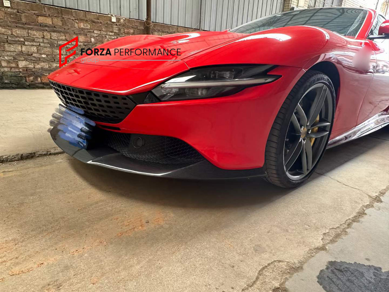 DRY CARBON BODY KIT FOR FERRARI ROMA 2020-2025 Set includes:  Front Lip Side Skirts Rear Diffuser  Rear Spoiler  Bumper Splitter  Side Vent Cover  Tail Vent Cover