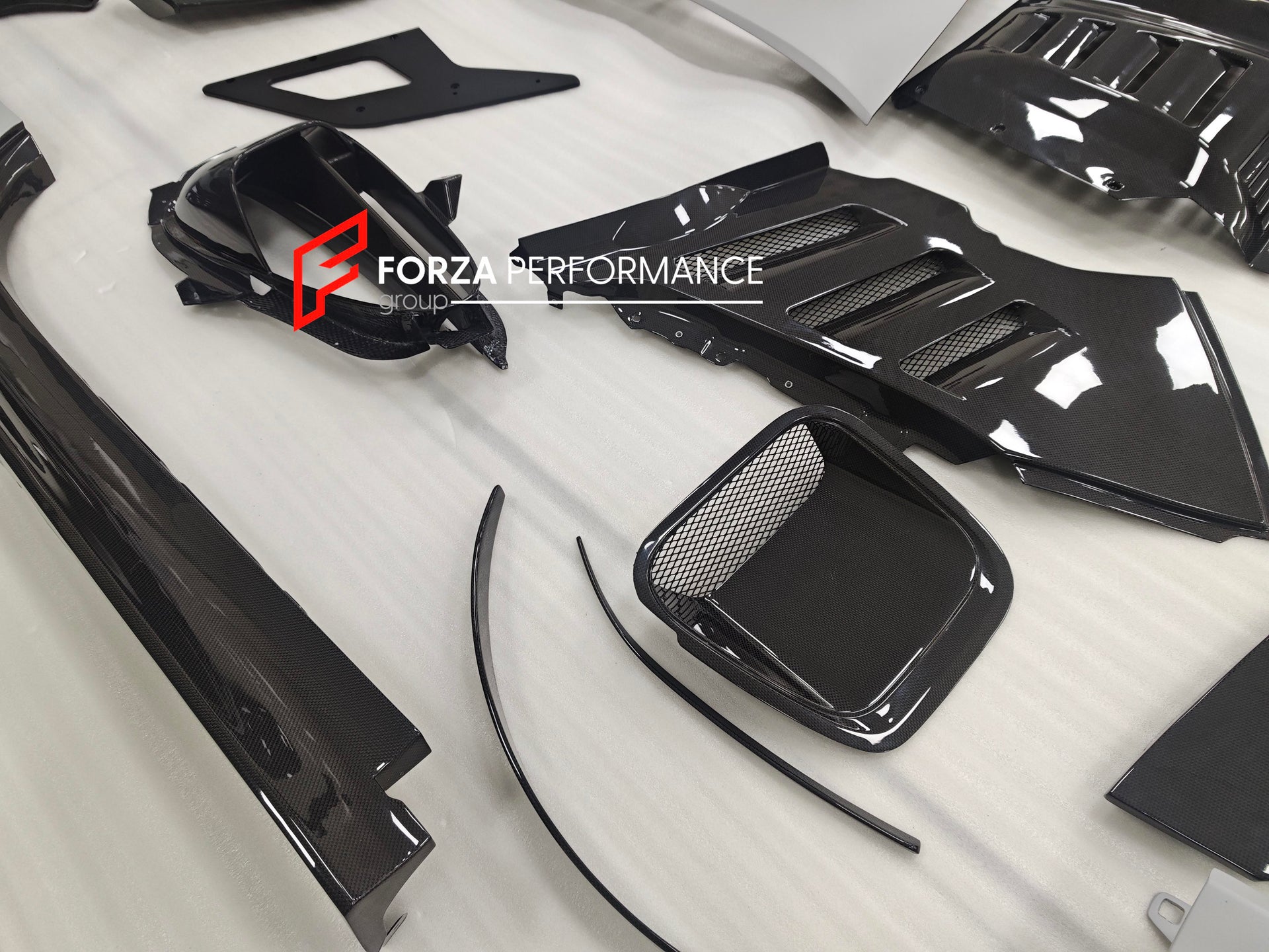 DRY CARBON BODY KIT for FERRARI SF90 | SF90 XX STYLE