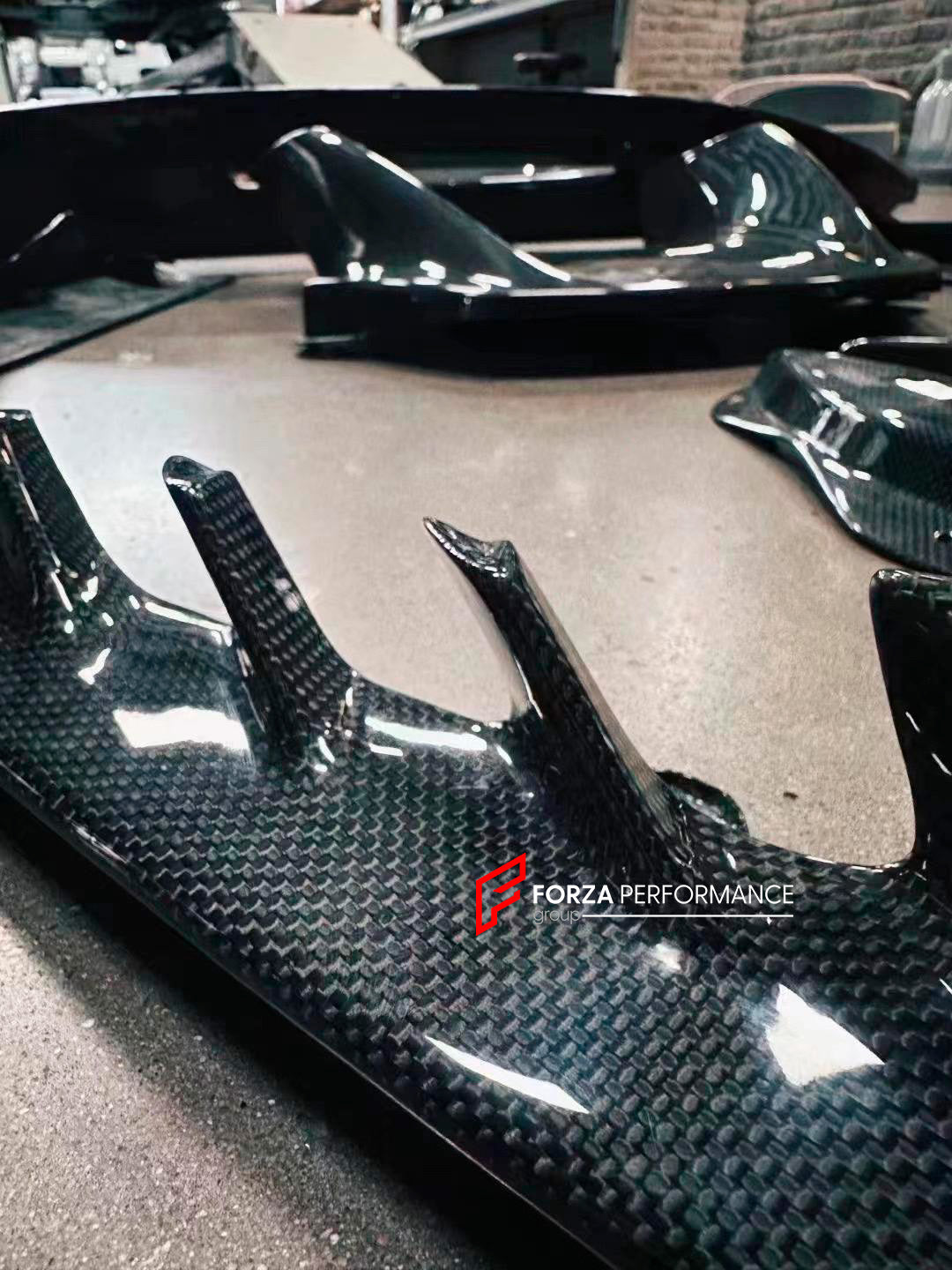 DRY CARBON BODY KIT FOR FERRARI SF90 SPIDER

Set includes: 

Lower Front Lip
Front Lip
Front Bumper Attachment
Trunk Cover
Front Lid Insert
Front Lid Cover
Front Fenders
Side Mirror Covers
Side Skirt
Side Air Inlet
Rear Lid Cover
Engine Bay
Rear Spoiler
Rear Diffuser

Material: Dry Carbon