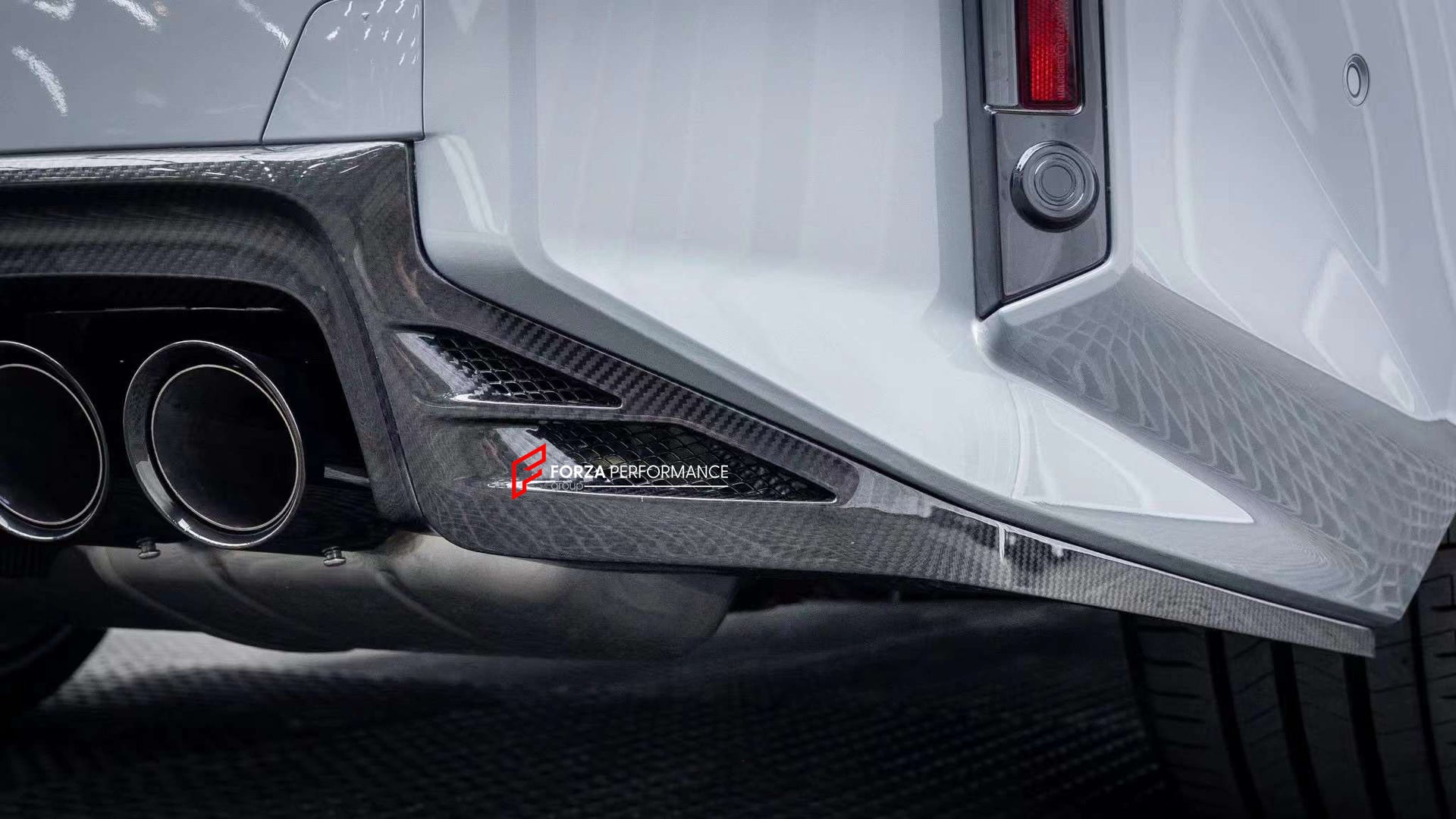 DRY CARBON FIBER BODY KIT for BMW M2/M2C G87

Set includes:

Front Lip
Front Grille
Front lower Mesh
Front fenders
Side skirts
Rear Diffuser
Rear Bumper canards
Rear Spoiler
Rear trunk (OEM size)

Material: Dry Carbon Fiber

NOTE: Professional installation is required