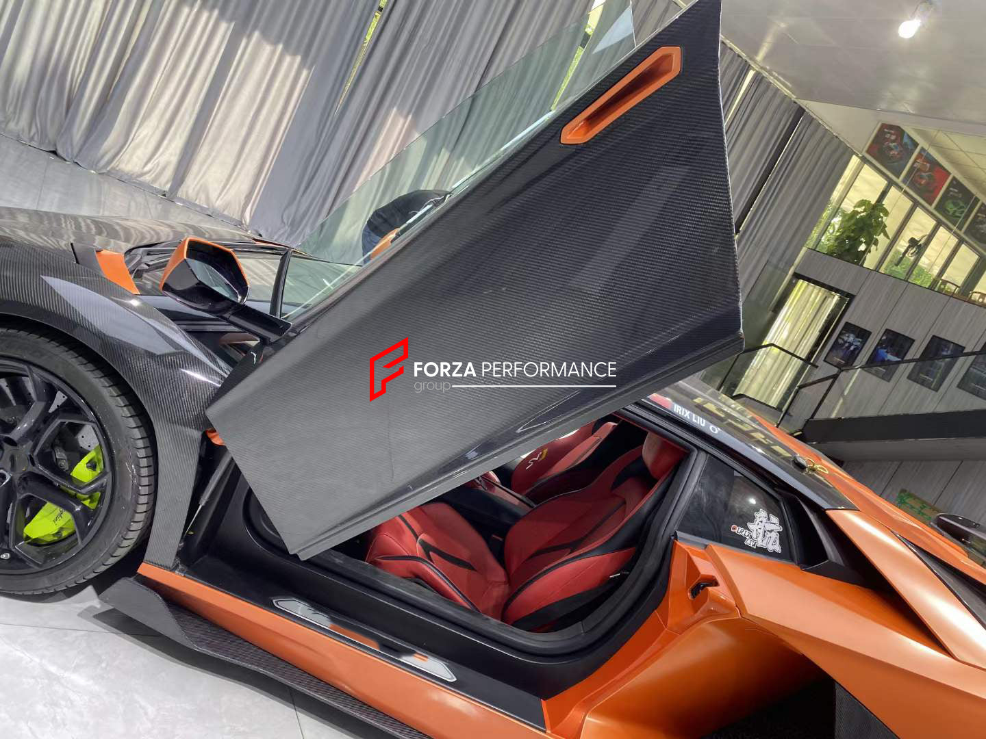 DRY CARBON BODY KIT for LAMBORGHINI AVENTADOR LP700  Set includes:  Front Hood Fender Flares Door Panels