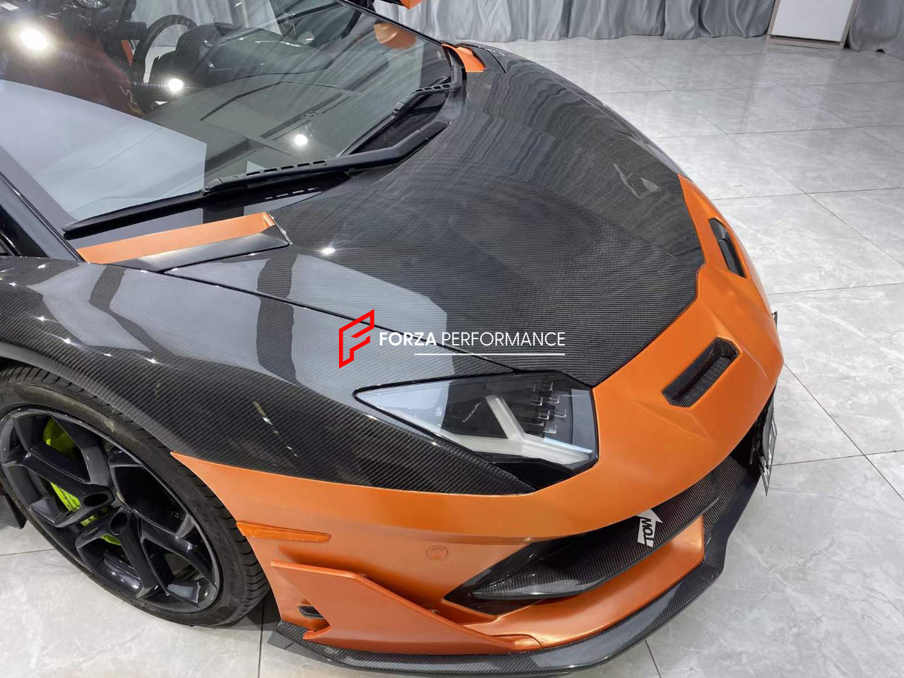 DRY CARBON BODY KIT for LAMBORGHINI AVENTADOR LP700  Set includes:  Front Hood Fender Flares Door Panels
