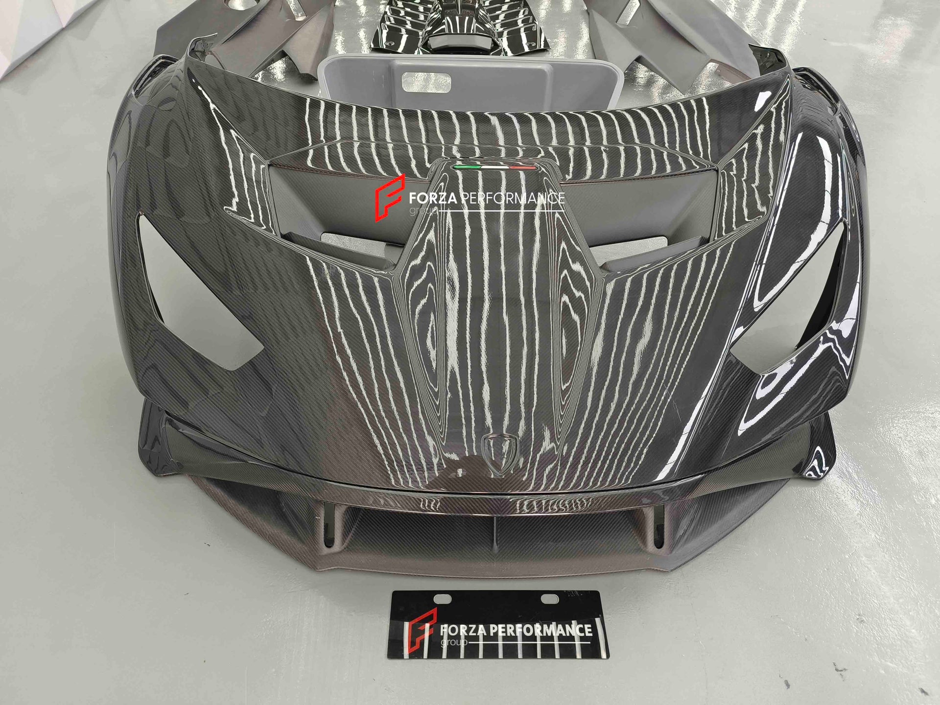 CONVERSION DRY CARBON BODY KIT FOR LAMBORGHINI HURACAN TO HURACAN STO