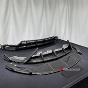 DRY CARBON BODY KIT for LAMBORGHINI URUS 2018+ FORZA PERFORMANCE custom fit TC Style

Set includes:
Front Lip
Rear Diffuser

Material: Dry Carbon

NOTE: Professional installation is required.