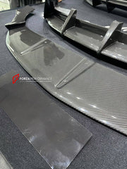 DRY CARBON BODY KIT for LAMBORGHINI URUS 2018+ FORZA PERFORMANCE custom fit TC Style

Set includes:
Front Lip
Rear Diffuser

Material: Dry Carbon

NOTE: Professional installation is required.