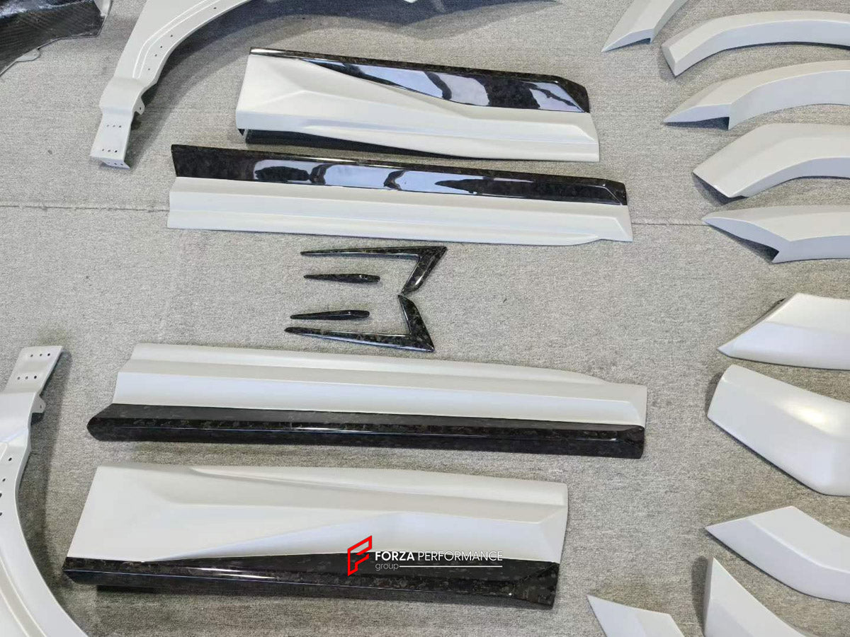 DRY CARBON BODY KIT for LAMBORGHINI URUS 2018+ FORZA PERFORMANCE custom fit Mansory Style

Set includes:
Front Lip
Front Bumper Assembly
Hood Bonnet
Front Fenders
Fender Flares
Side Mirror Covers
Side Skirts
Rear Spoiler Wing
Rear Bumper
Rear Diffuser

Material: Dry Carbon

NOTE: Professional installation is required.