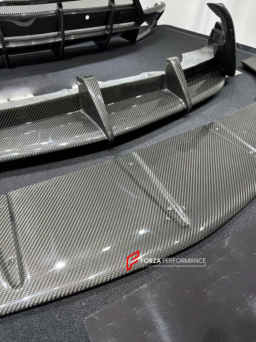 DRY CARBON BODY KIT for LAMBORGHINI URUS 2018+ FORZA PERFORMANCE custom fit TC Style

Set includes:
Front Lip
Rear Diffuser

Material: Dry Carbon

NOTE: Professional installation is required.