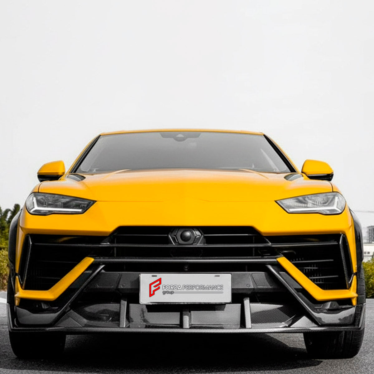 DRY CARBON BODY KIT for Lamborghini Urus S 2023+
Set includes:

Front Lip
Front Bumper Fins
Front Fenders
Front Fender Vents
Rear Fenders
Roof Spoiler
Ducktail Spoiler
Rear Diffuser
Material: Dry Carbon

NOTE: Professional installation is required.