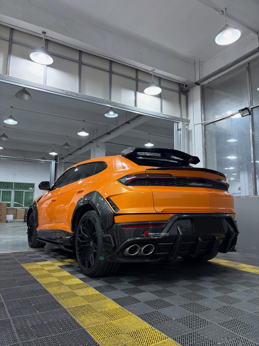 DRY CARBON BODY KIT for LAMBORGHINI URUS SE 2024+
Set includes:

Front Lip
Hood Bonnet
Fender Flares
Side Skirts
Roof Spoiler
Ducktail Spoiler
Rear Diffuser
Material: Dry Carbon

NOTE: Professional installation is required.