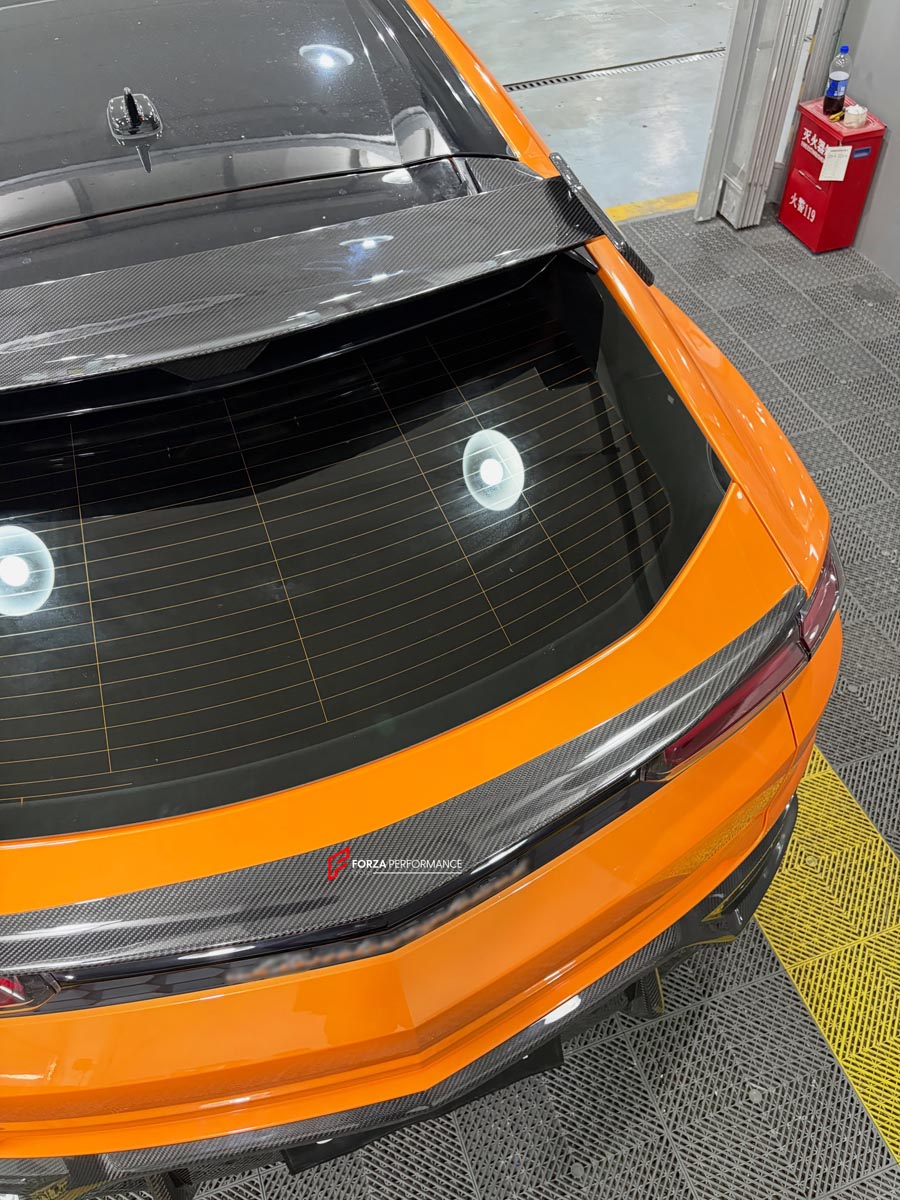 DRY CARBON BODY KIT for LAMBORGHINI URUS SE 2024+
Set includes:

Front Lip
Hood Bonnet
Fender Flares
Side Skirts
Roof Spoiler
Ducktail Spoiler
Rear Diffuser
Material: Dry Carbon

NOTE: Professional installation is required.