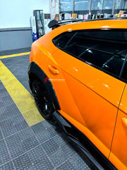 DRY CARBON BODY KIT for LAMBORGHINI URUS SE 2024+
Set includes:

Front Lip
Hood Bonnet
Fender Flares
Side Skirts
Roof Spoiler
Ducktail Spoiler
Rear Diffuser
Material: Dry Carbon

NOTE: Professional installation is required.