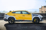 DRY CARBON BODY KIT for LAMBORGHINI URUS SE 2024+ FORZA PERFORMANCE custom fit Mansory Style

Set includes:
Front Lip
Front Bumper Assembly
Hood Bonnet
Front Fenders
Fender Flares
Side Skirts
Roof Spoiler
Ducktail Spoiler
Rear Bumper
Rear Diffuser
Exhaust System

Material: Dry Carbon

NOTE: Professional installation is required.